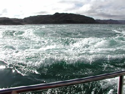 Gulf of Corryvreckan Picture - Extreme Sports in Argyll, Scotland - A Big Upthrust From The Whirlpool! Gulf of Corryvreckan Picture - Extreme Sports in Argyll, Scotland - A Big Upthrust From The Whirlpool!